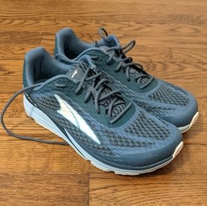 Altra viho road running shoes